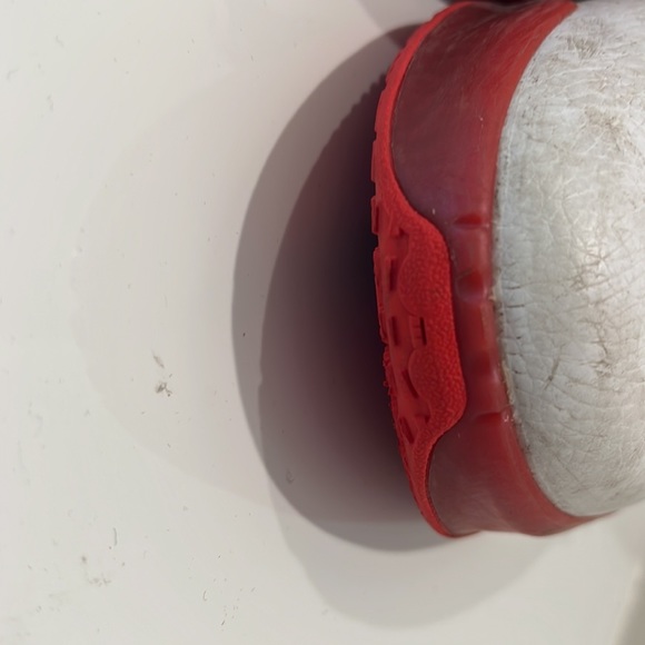 Basketball shoes - Picture 8 of 10